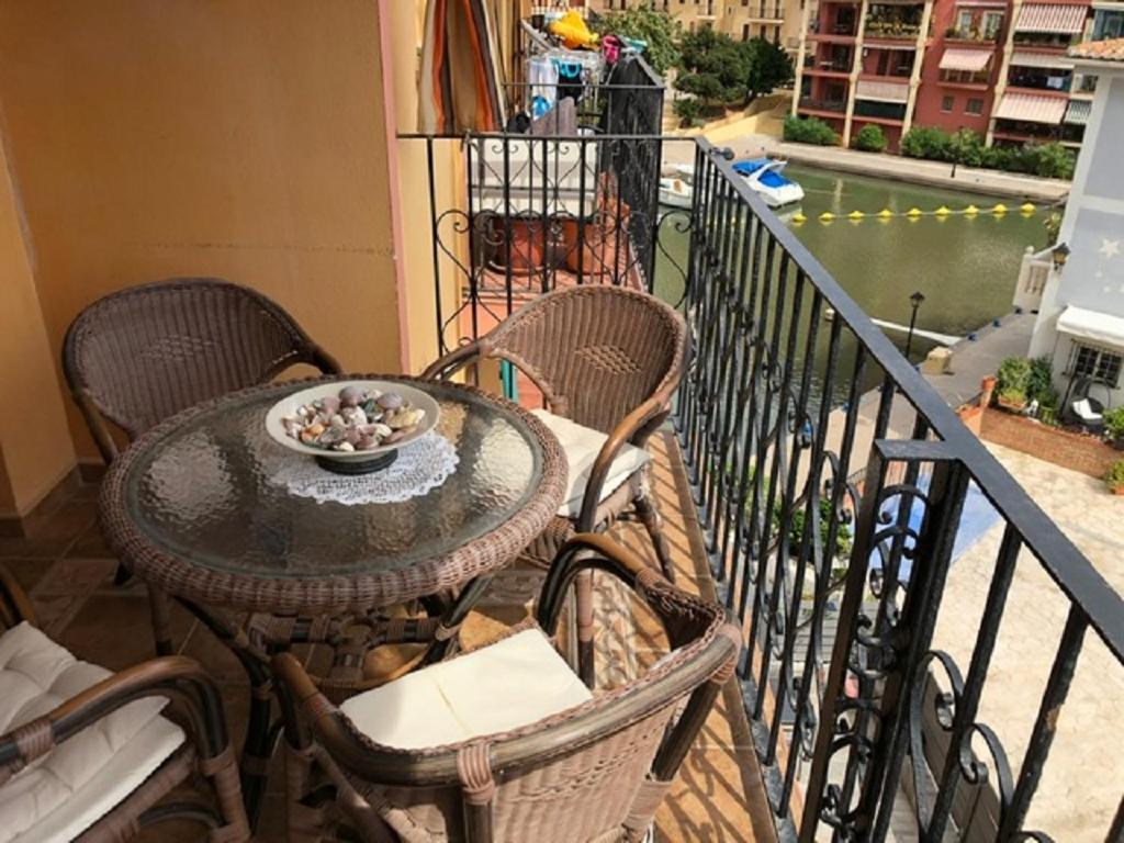 Valencia, Ideally Located 3Bed-2Bath Apart.Few Mints Walk From Beach,Pool,Shop. Port Saplaya Exterior foto