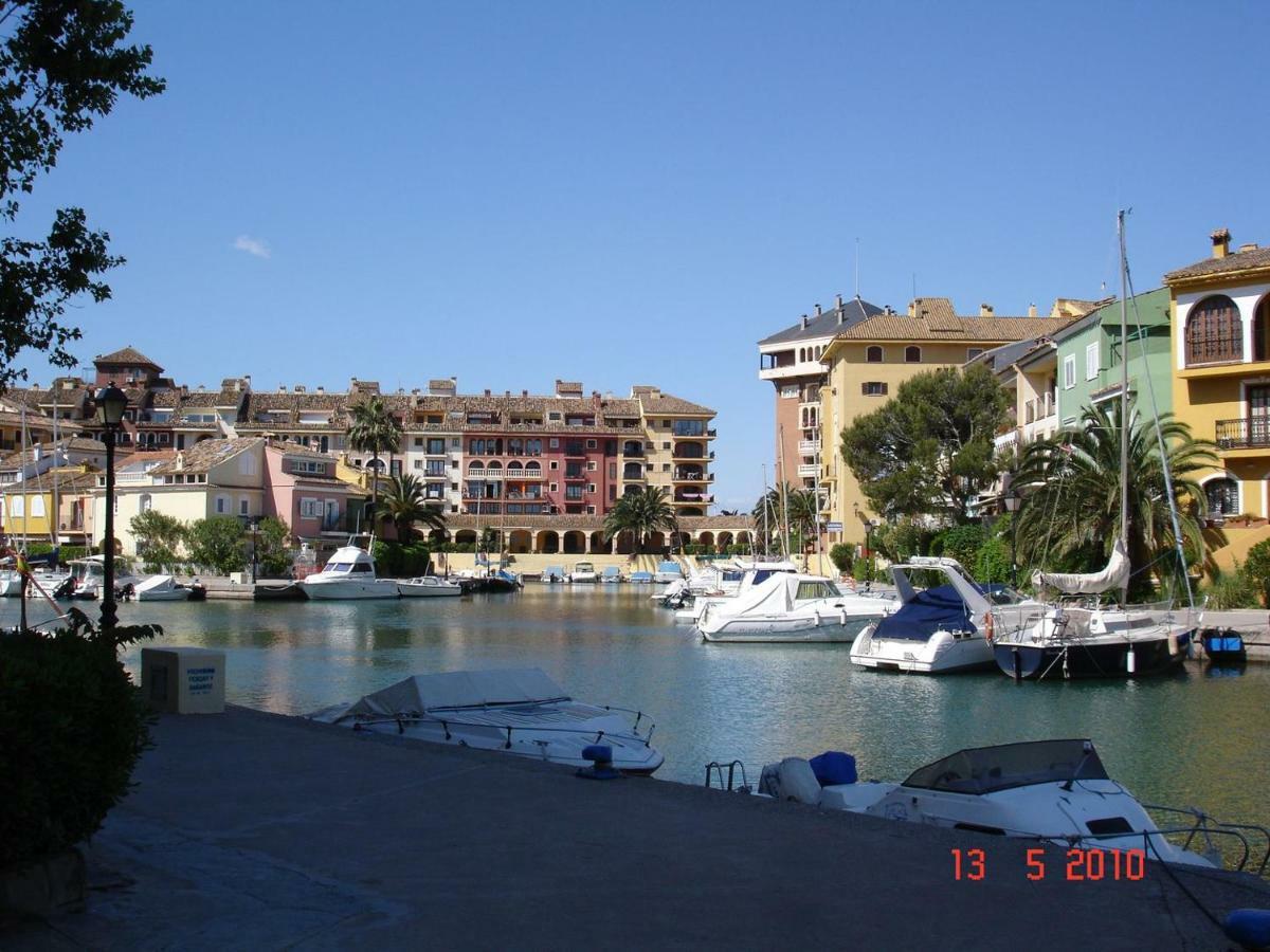 Valencia, Ideally Located 3Bed-2Bath Apart.Few Mints Walk From Beach,Pool,Shop. Port Saplaya Exterior foto